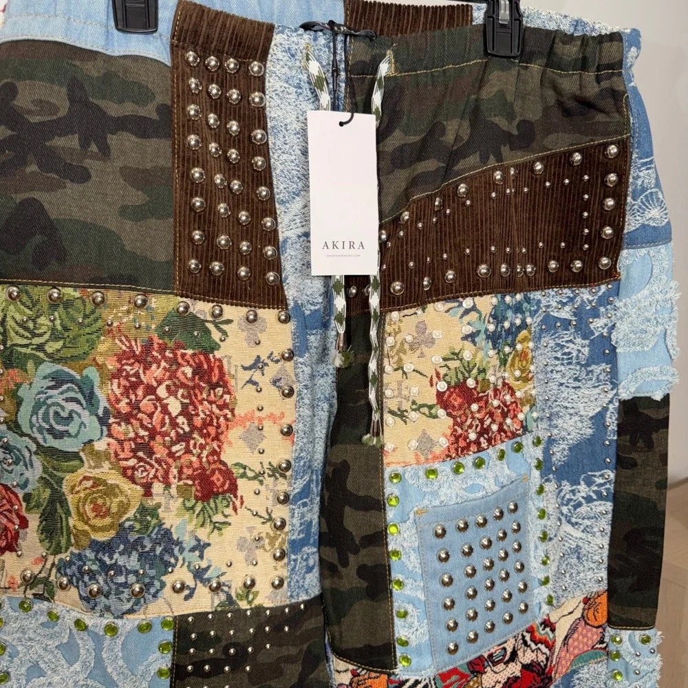 Akira Mixed Media Patchwork Studded Wide Leg Cargo Pants Multicolor NWT M - Picture 7 of 10